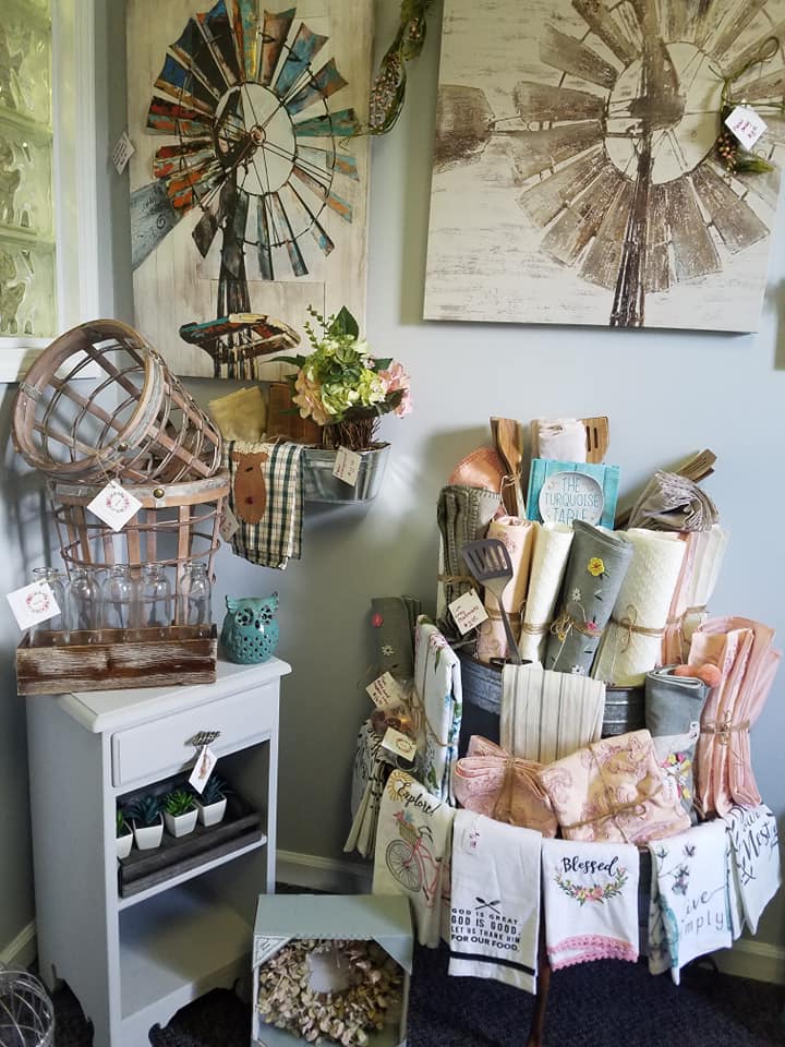 Display at One Swanky Chic