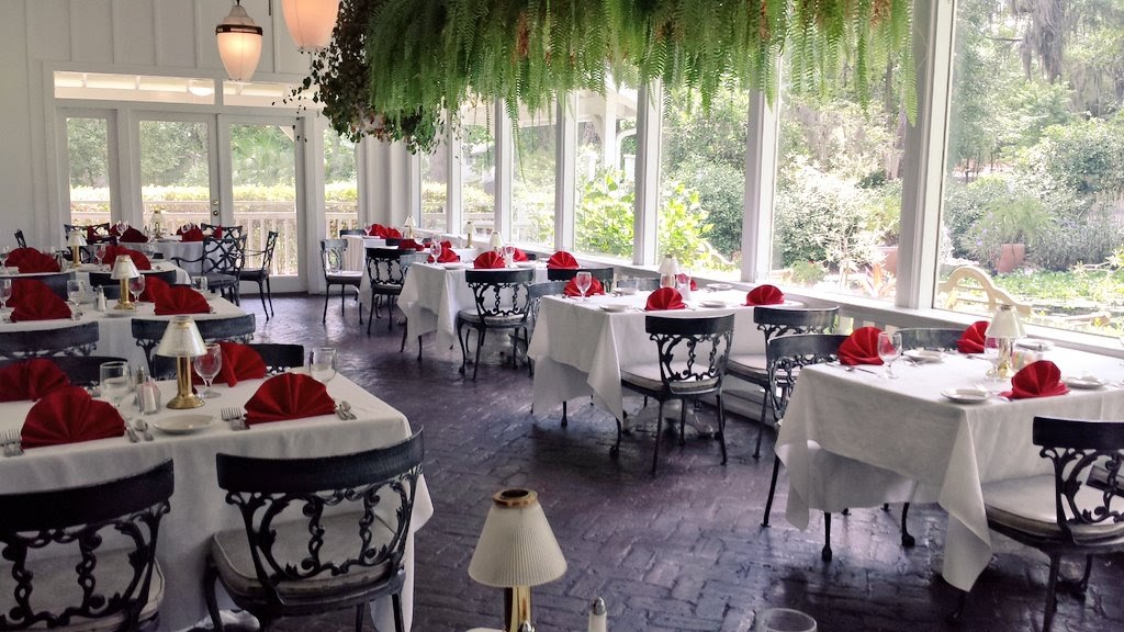 Banquet Space at Hilltop Club & Restaurant