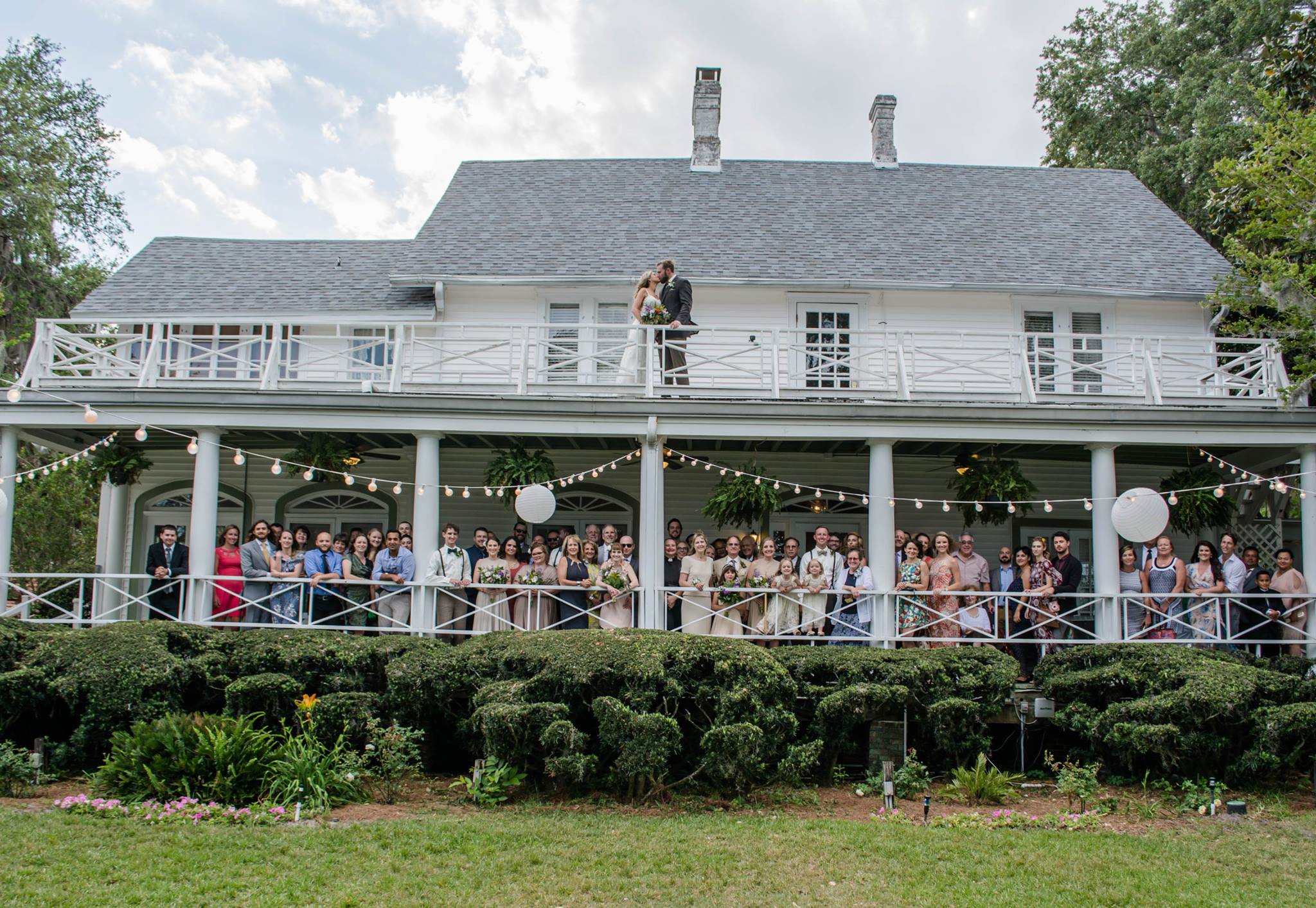 Winterbourne Inn Bride and Groom on balcony