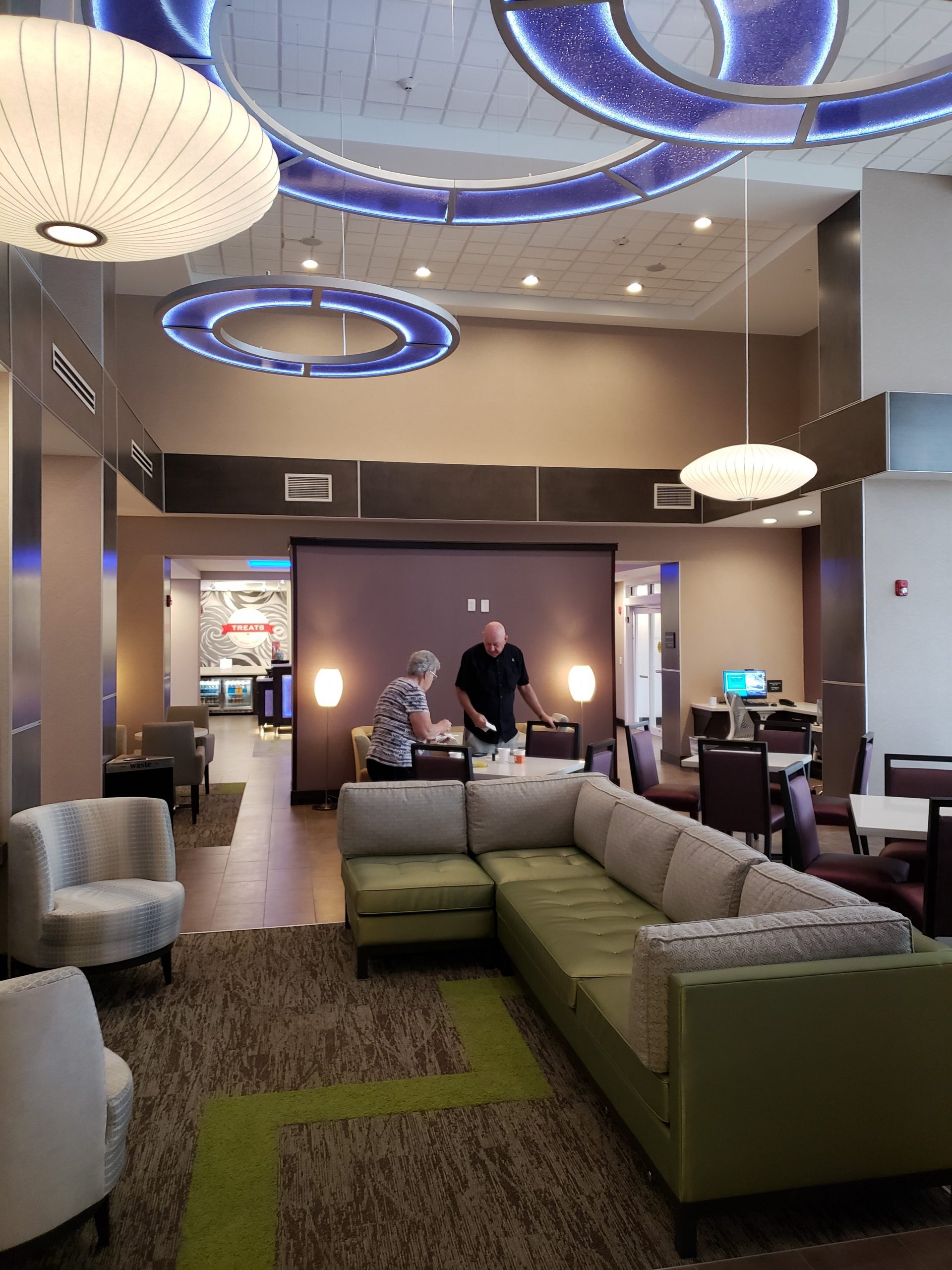 Hampton Inn Orange Park Lobby
