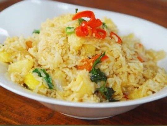 Bowl of pineapple fried rice copyright of China Wok Middleburg