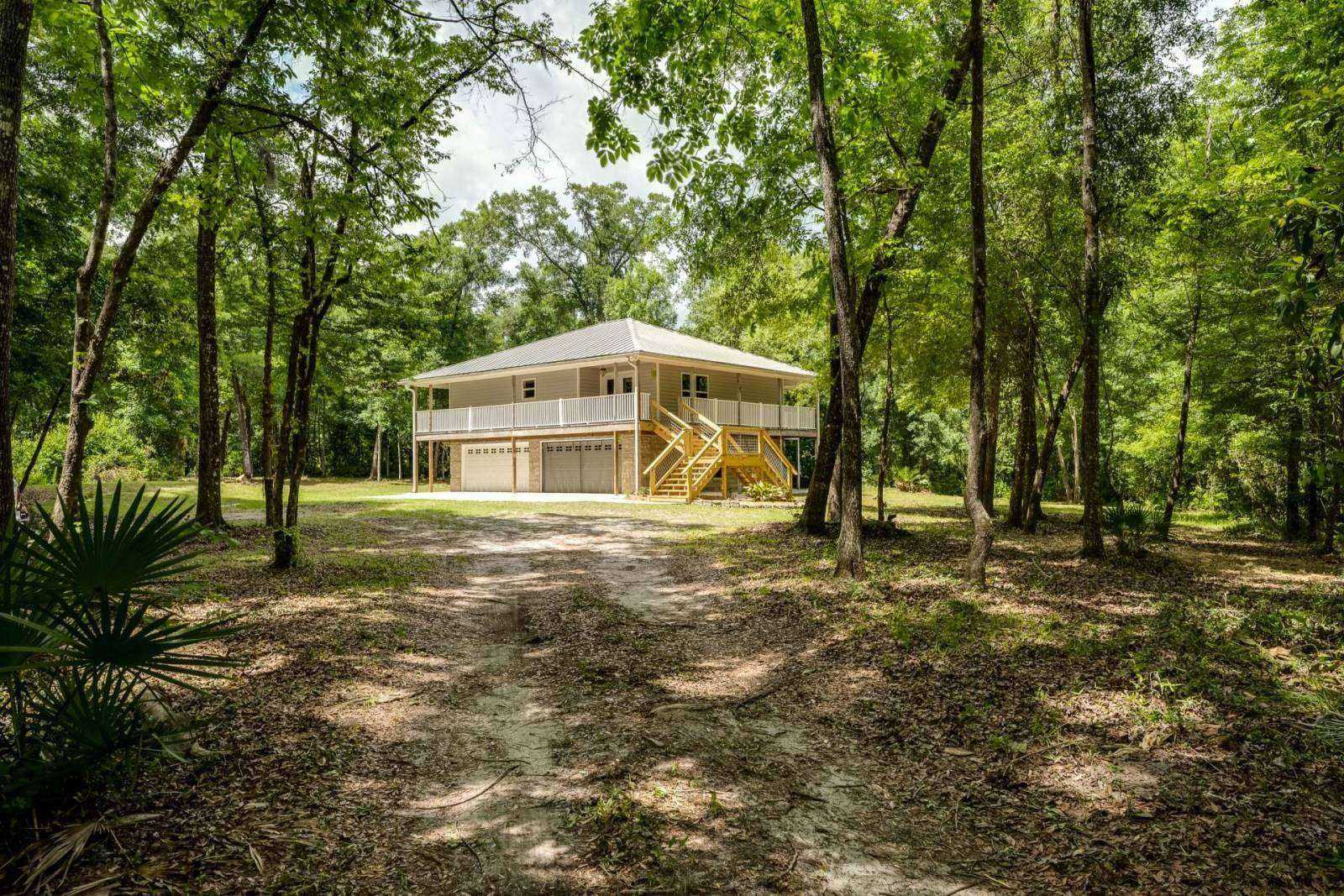 Tree House- Vacation Rental